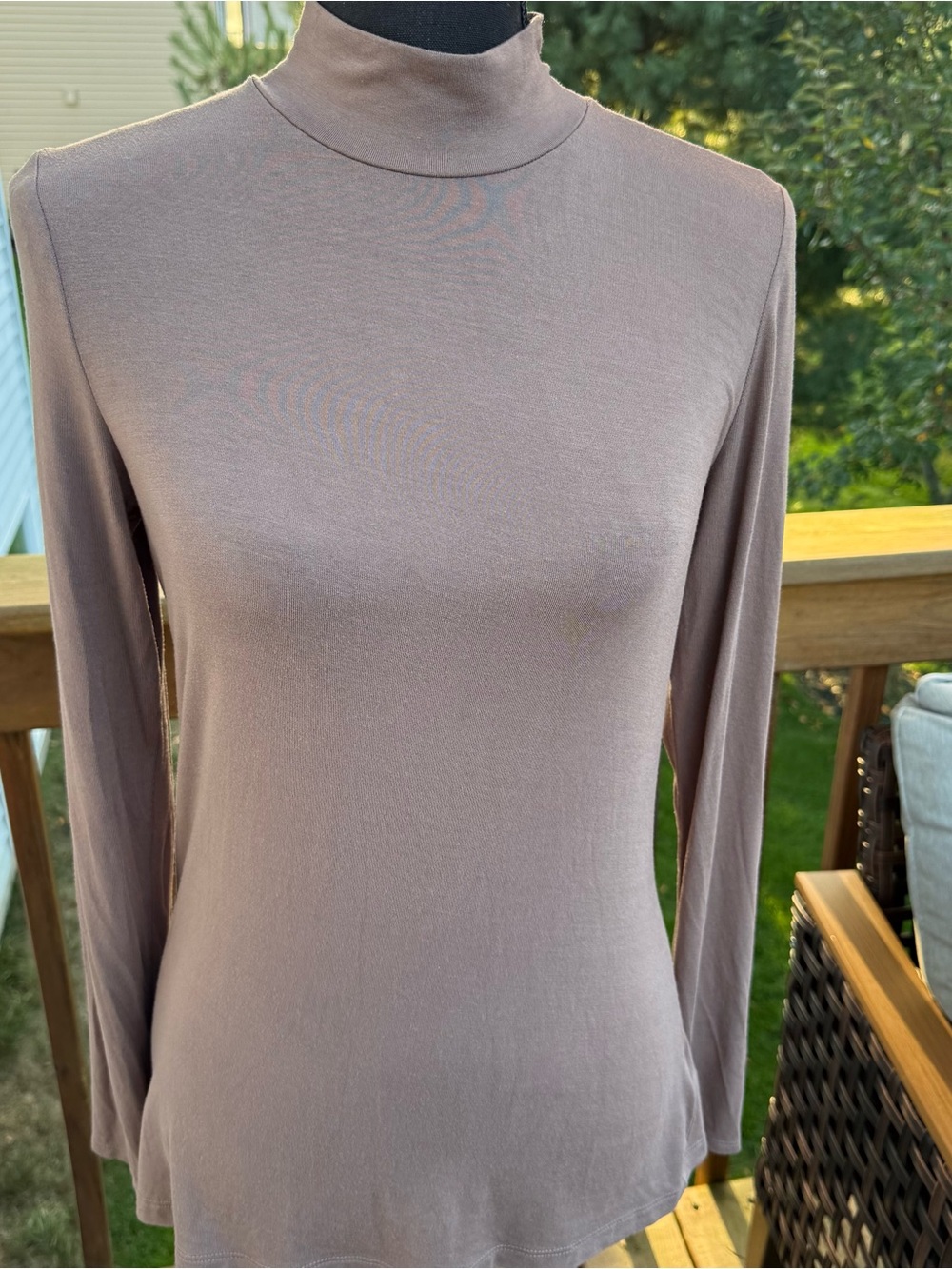 Jones & Co Women's Brown Mock Neck Long Sleeve Knit Modal Stretch Top Sz M EUC